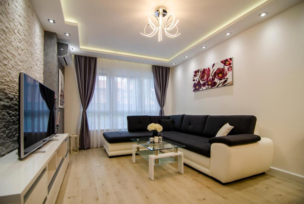 Apartman Mdb Lux Σουμπότικα Εξωτερικό φωτογραφία